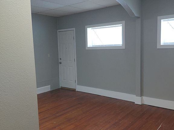 2nd image of 119 N 6th St #119