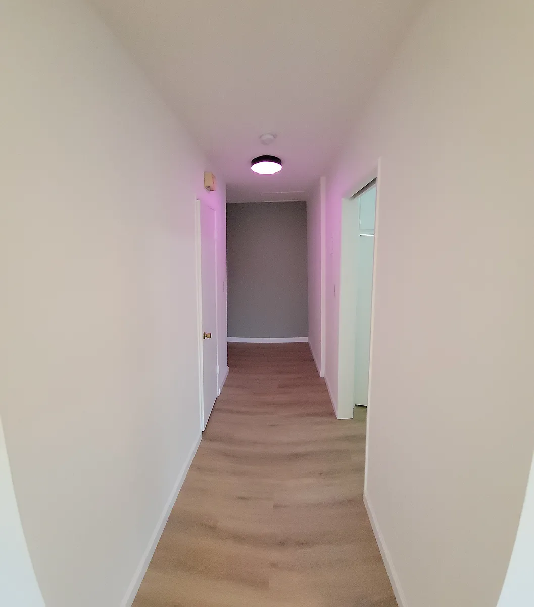 Building Photo - 332 N Isabel St #7