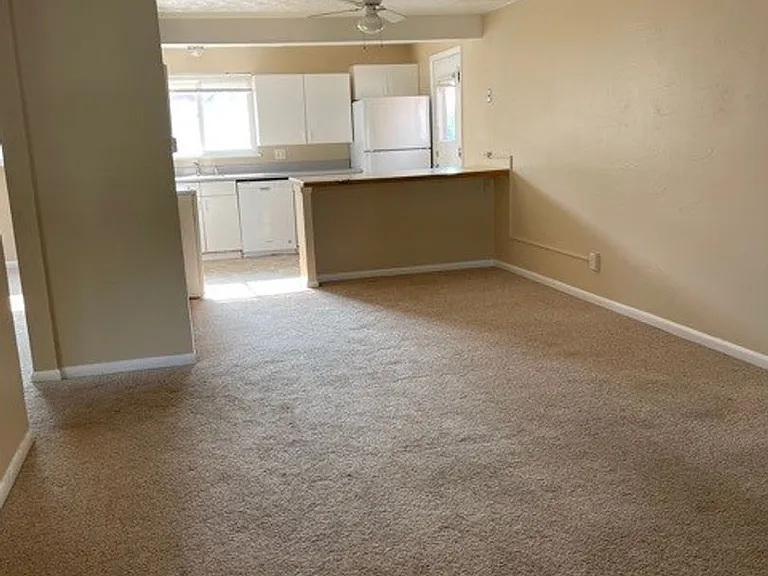 1809 Emery St — Photo 1