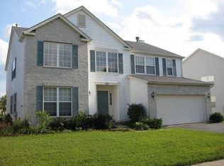 271 W Prairie Walk Ln, Round Lake, IL 60073