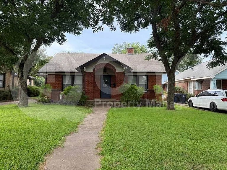 3326 Burlingdell Ave — Photo 1