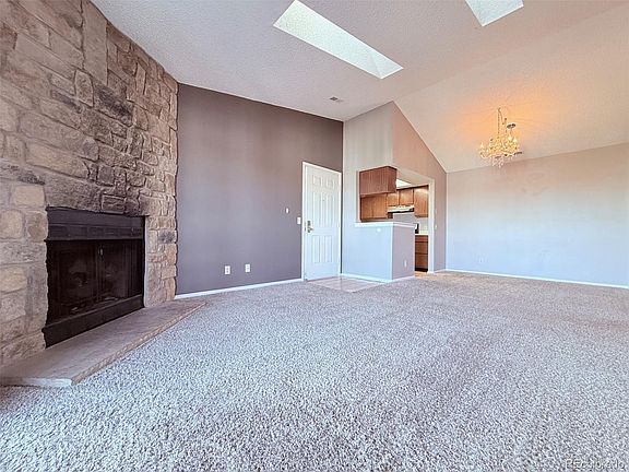 3rd image of 840 Tenderfoot Hill Road