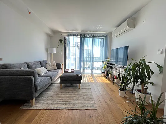 Rented by Rumah Realty Inc | media 2