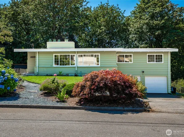 21239 14th Avenue S, Des Moines, WA 98198