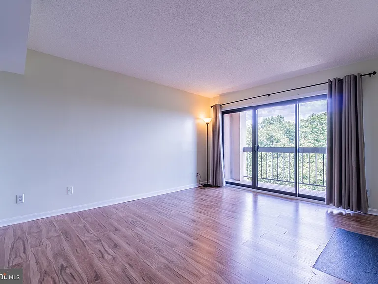 805 N Howard St #438 — Photo 12