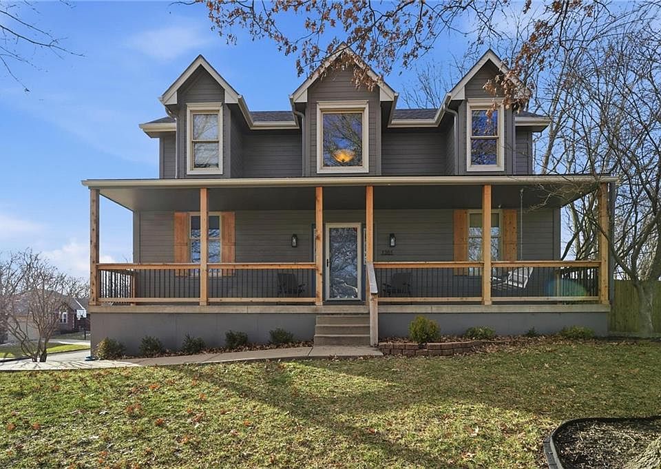 1st image of 1201 SW Southcrest Dr
