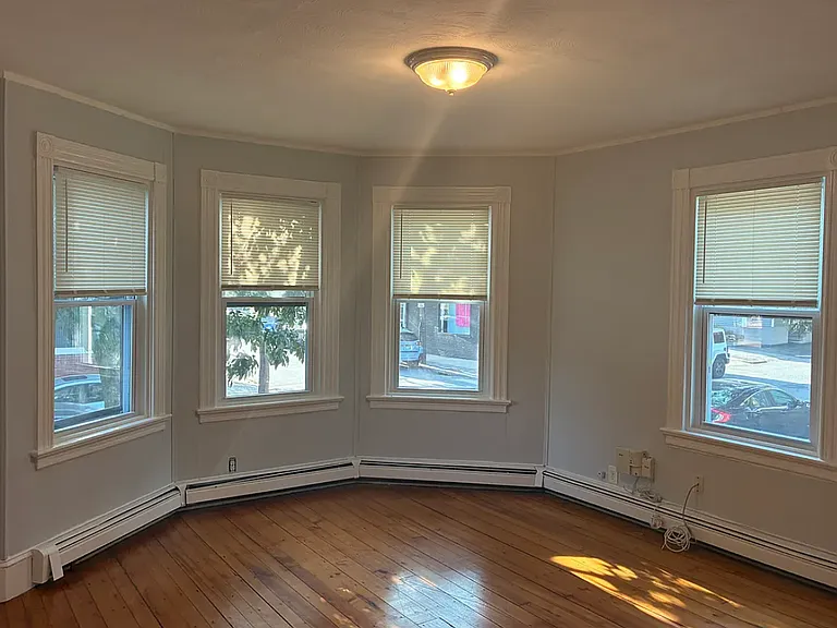 27 Governor St #1 — Photo 10