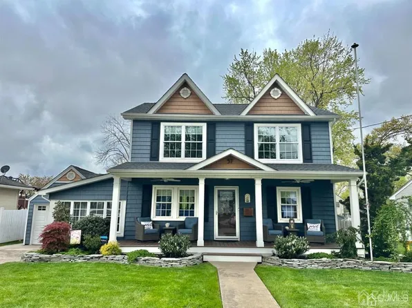 57 Grant Ave, Fords, NJ 08863