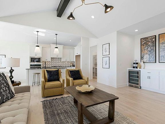 4th image of 4013 W 158th Pl