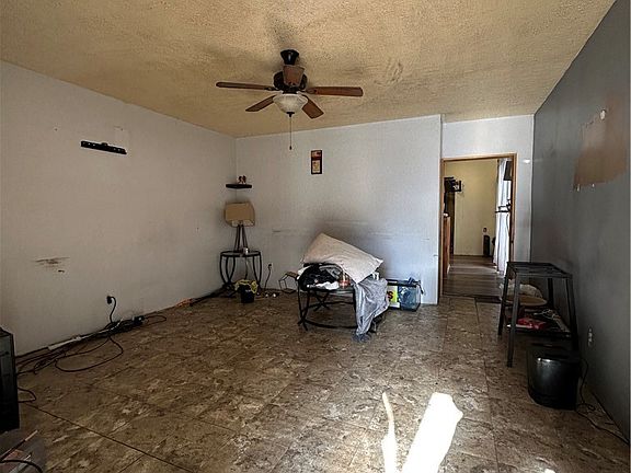 3rd image of 415 2nd St