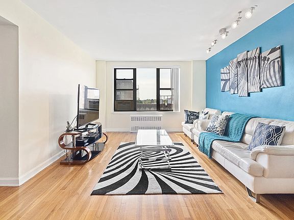 3rd image of 2244 Bronx Park E APT 6G