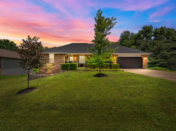 2602 S 15th Avenue, Ozark, MO 65721
