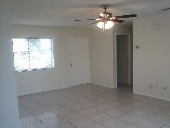 3rd image of 2001 SE West Dunbrooke Cir