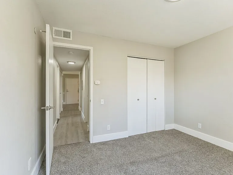 Pine Creek Apartments — Photo 9