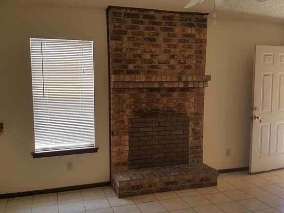 5th image of 1388 Trudy Elaine Dr APT C