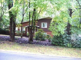 2201 Walker Rd, Winston salem, NC 27106