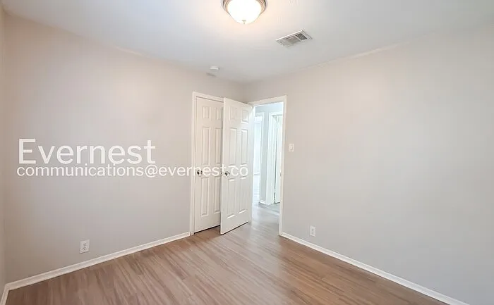 11711 Greenglen Dr — Photo 15