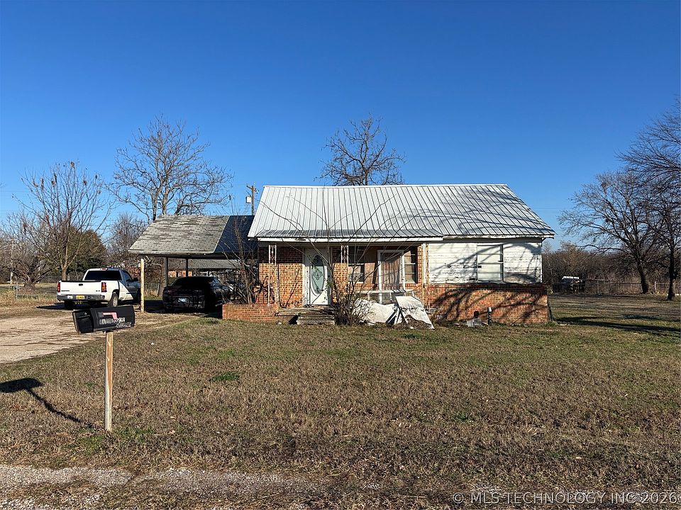 1st image of 2909 E Corona St