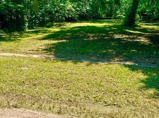 903 W Main St, Cameron, TX 76520