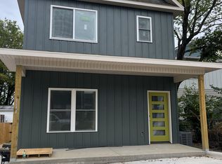 933 N Oakland Ave #B, Fayetteville, AR 72701