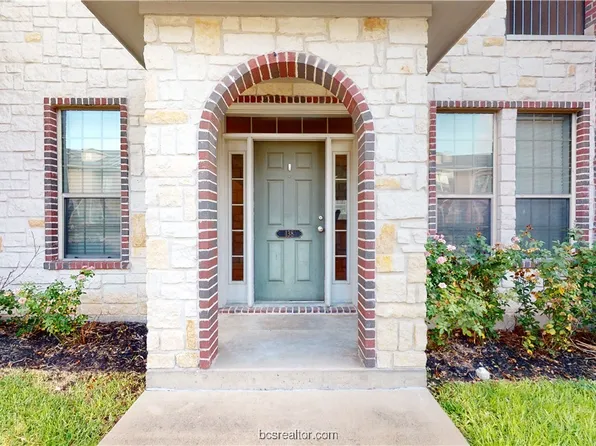 138 Forest Dr, College Station, TX 77840