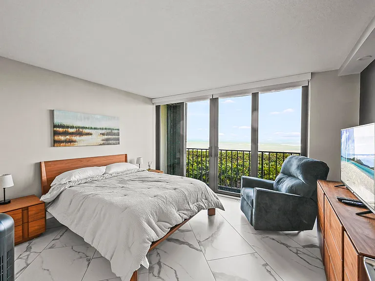 9650 S Ocean Dr #106 — Photo 13