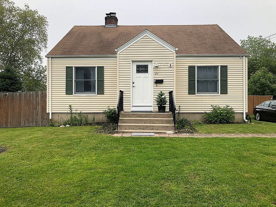 1st image of 21 Underwood Ln