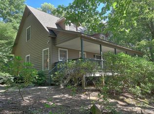 8382 Dillard Rd, Scaly Mountain, NC 28775