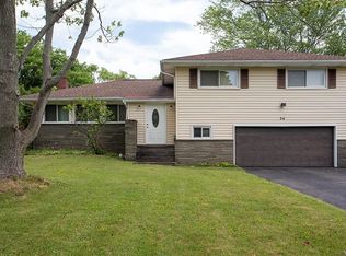 54 Bradford Rd, Pittsford, NY 14534