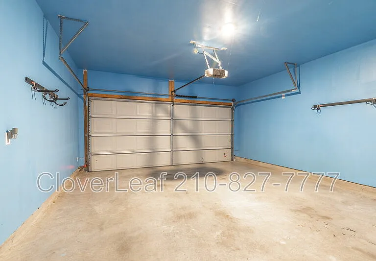 4242 Busbee Flds — Photo 32