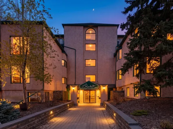 9131 99th St NW #101, Edmonton, AB T6E 3V9