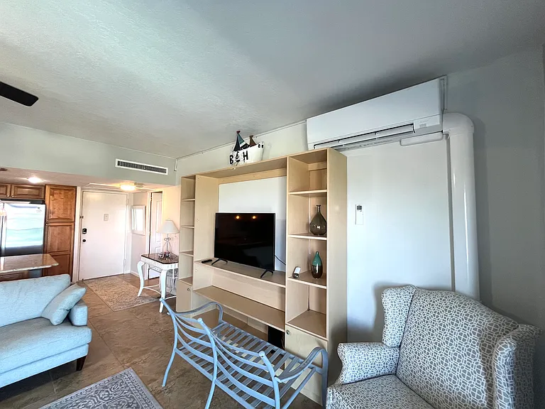 880 Mandalay Ave #802 — Photo 23