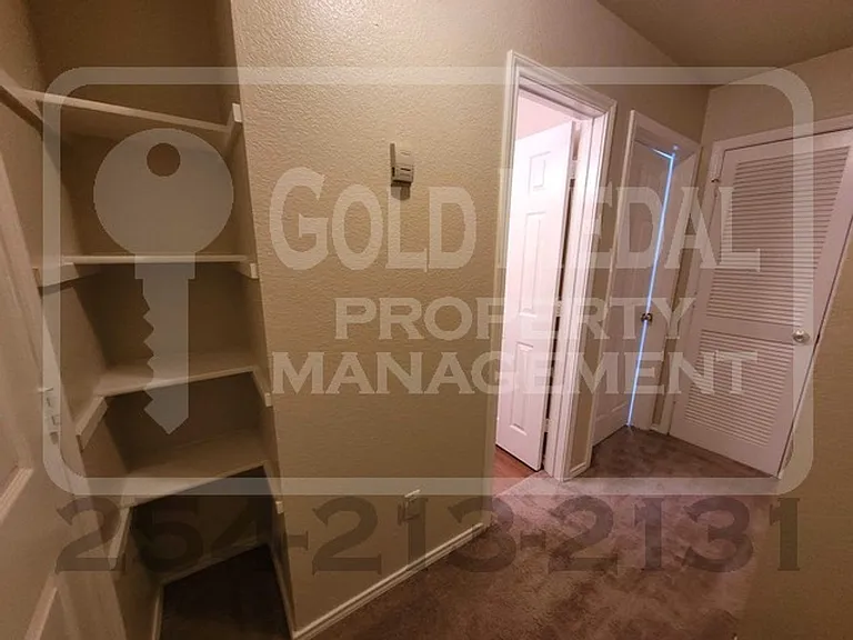 3308 Cantabrian Dr — Photo 9