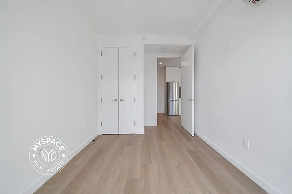 Rented by MySpaceNYC | media 18