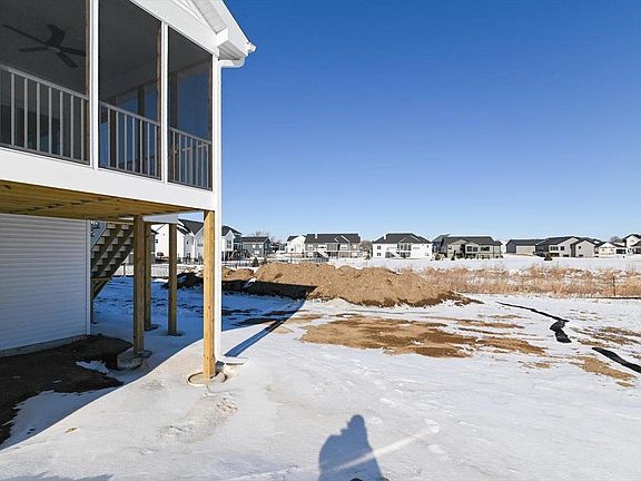 4th image of 7684 Stonecrop Way