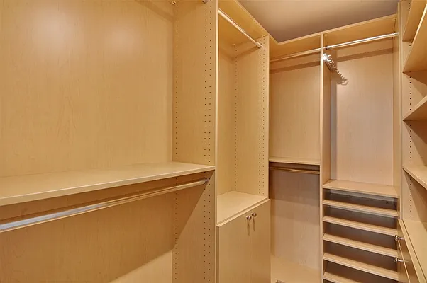 Sold by Corcoran | media 14