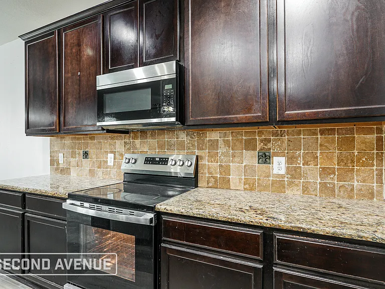 1420 Abby Creek Dr — Photo 9
