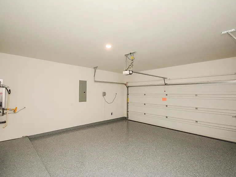 4407 Ruby Garden Ct — Photo 31