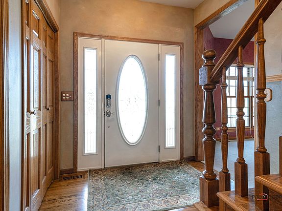 5th image of 814 Grace Ln