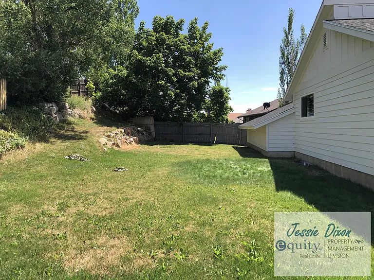 3338 N Fairfield Rd #B — Photo 7
