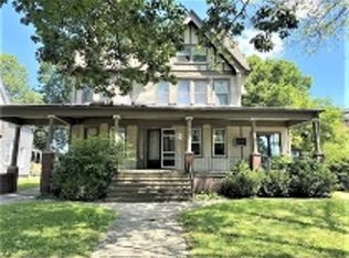 510 W University Ave, Champaign, IL 61820