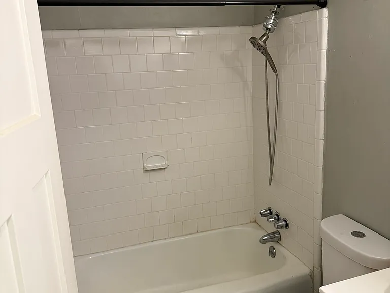 104 Bart St #104 — Photo 7