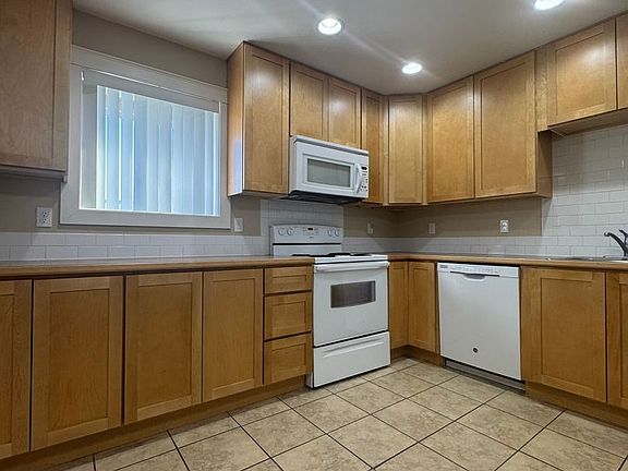 5th image of 2235 Airport Rd #2