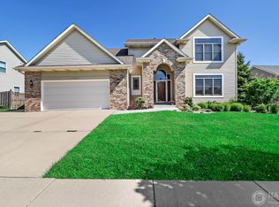 5216 32nd St, Kenosha, WI 53144