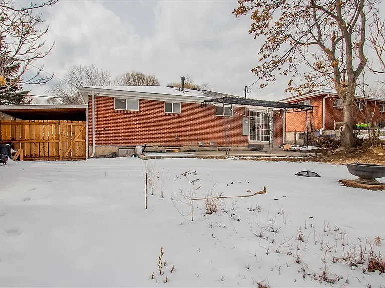 824 Xavier St — Photo 8