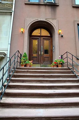 Rented by Jonathan Wachtel, LREB | media 25