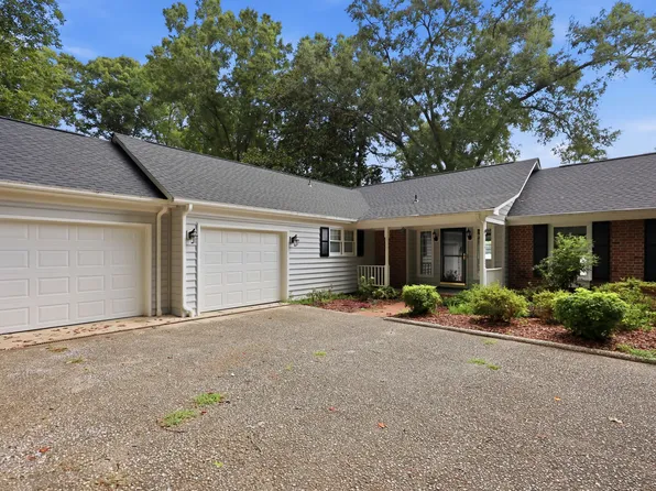 253 Lakeview Dr, Sanford, NC 27332
