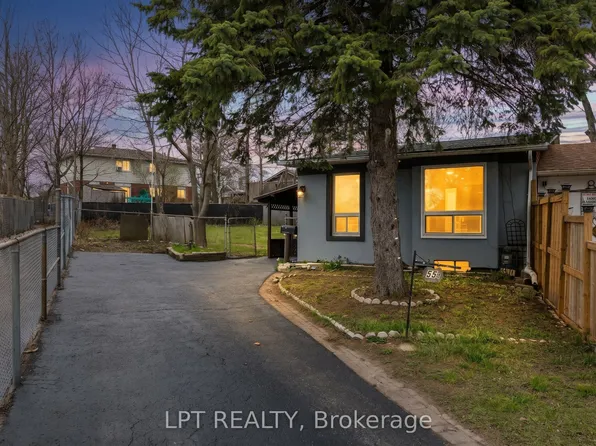 55H Chaucer Cres, Barrie, ON L4N 4T8