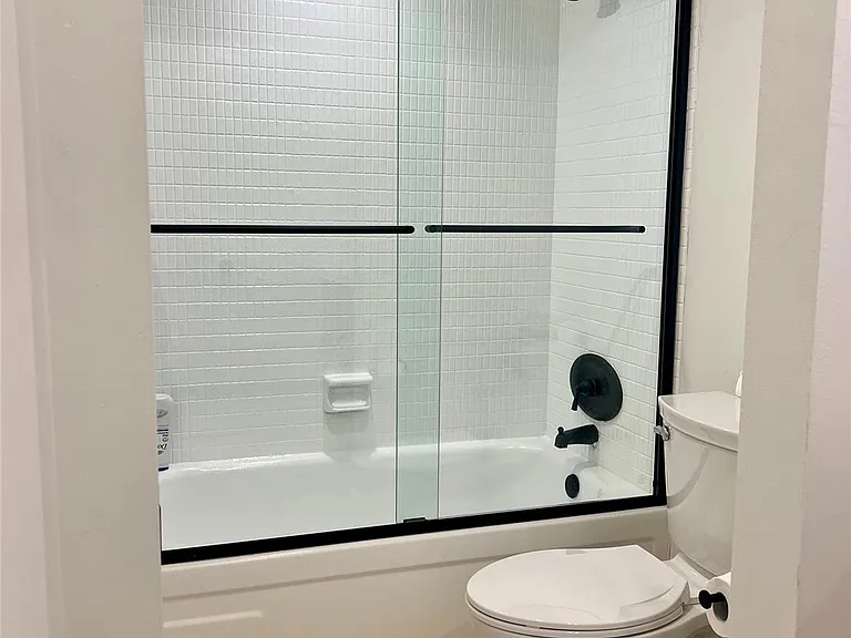 4000 N Hills Dr #28 — Photo 7