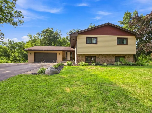 2056 128th St W, Rosemount, MN 55068